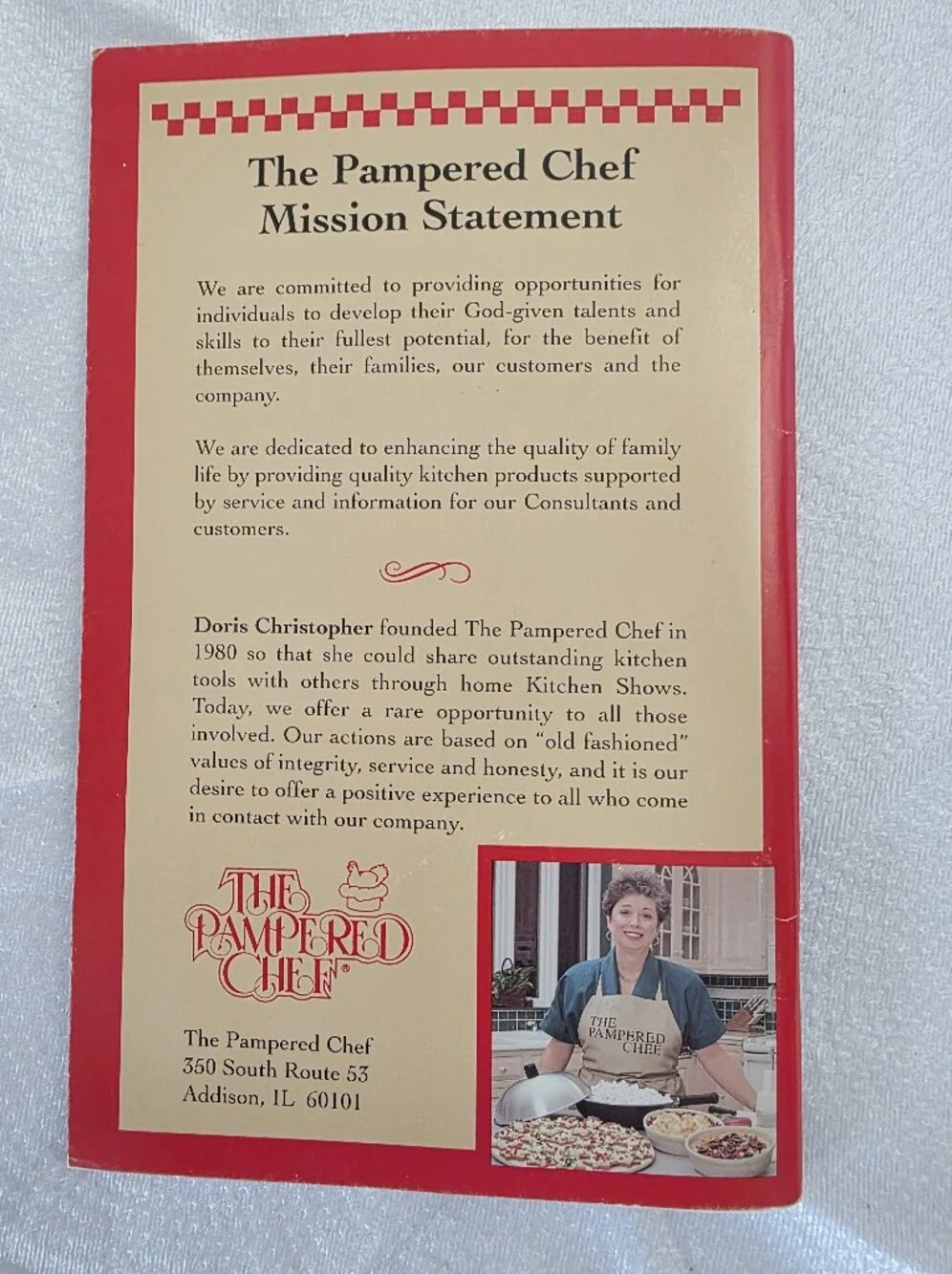 The Pampered Chef Favorites II Cookbook - Red and Cream Cover